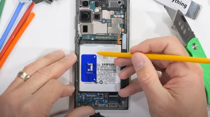 thay pin điện thoại samsung