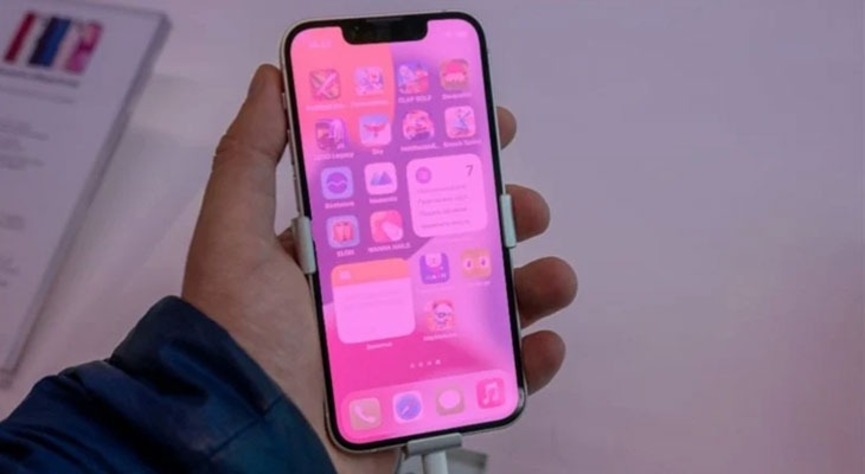 màn hình iphone bị ám màu