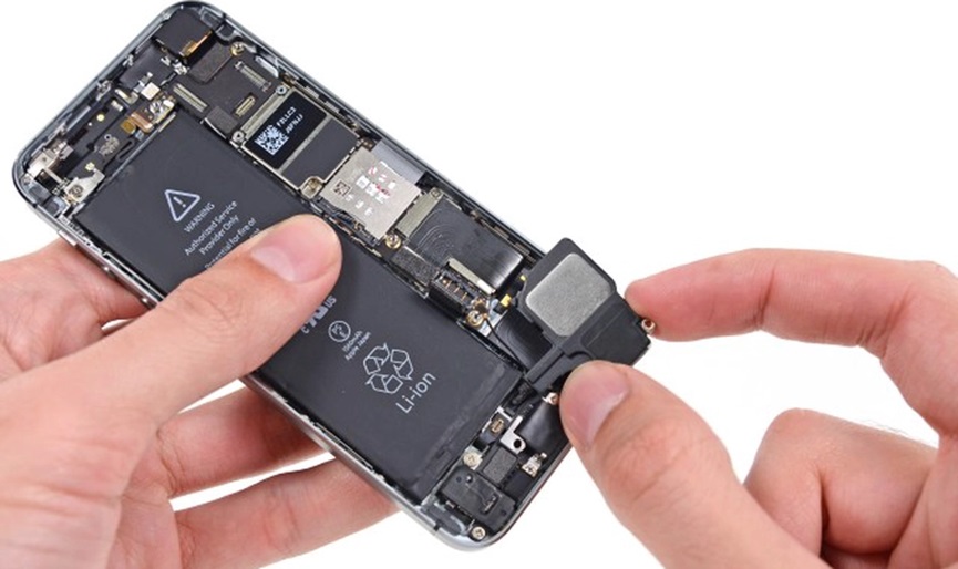 Các bước thay loa ngoài iPhone 14 tại Care Center