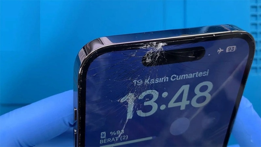 iphone 15 va đập
