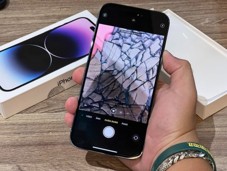 dấu hiệu cần thay camera sau iphone