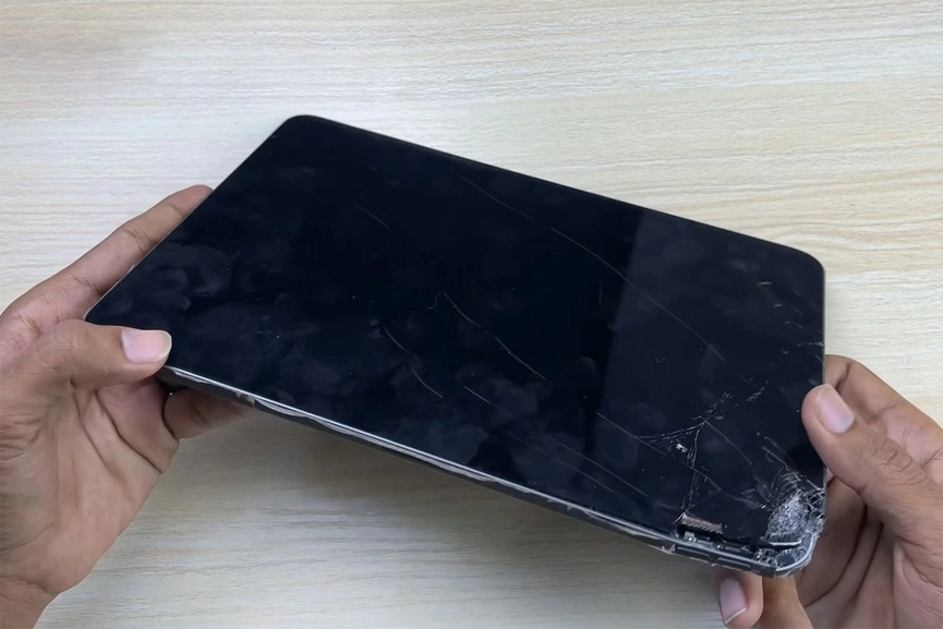 thay màn hình ipad
