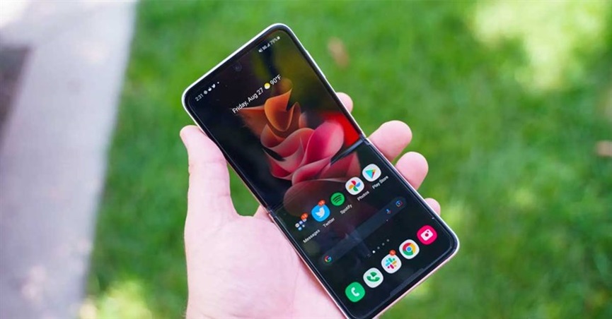Tổng quan về màn hình Samsung Galaxy Z Flip 4