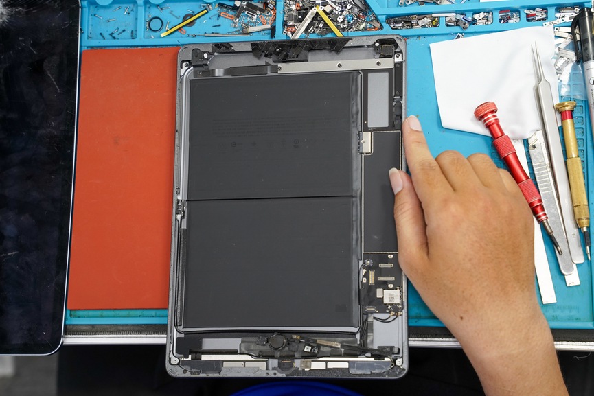 Thay pin ipad