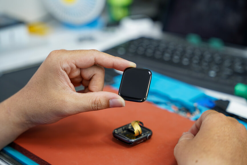 Thay màn hình Apple Watch Series 3