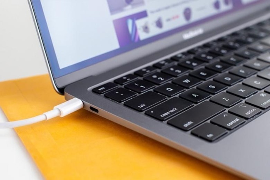 Lưu ý khi thay pin MacBook Pro 2017 13 inch
