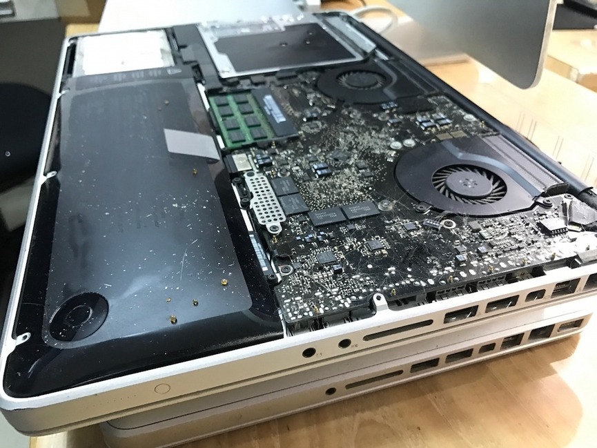 Lưu ý quan trọng khi thay pin MacBook Pro 2017 15 inch