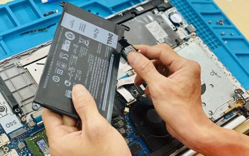 dấu hiệu nên thay pin laptop dell