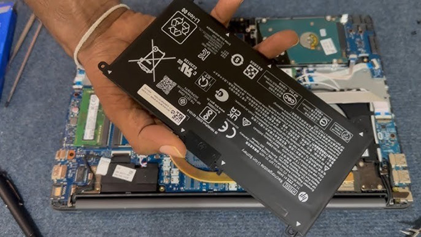 Tại sao nên thay pin laptop HP chính hãng