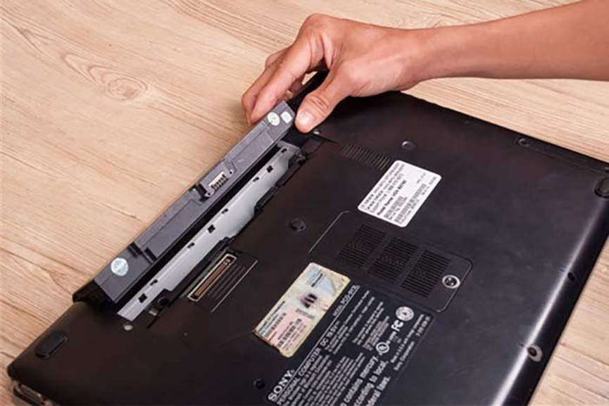 Tại sao nên thay pin laptop Asus chính hãng