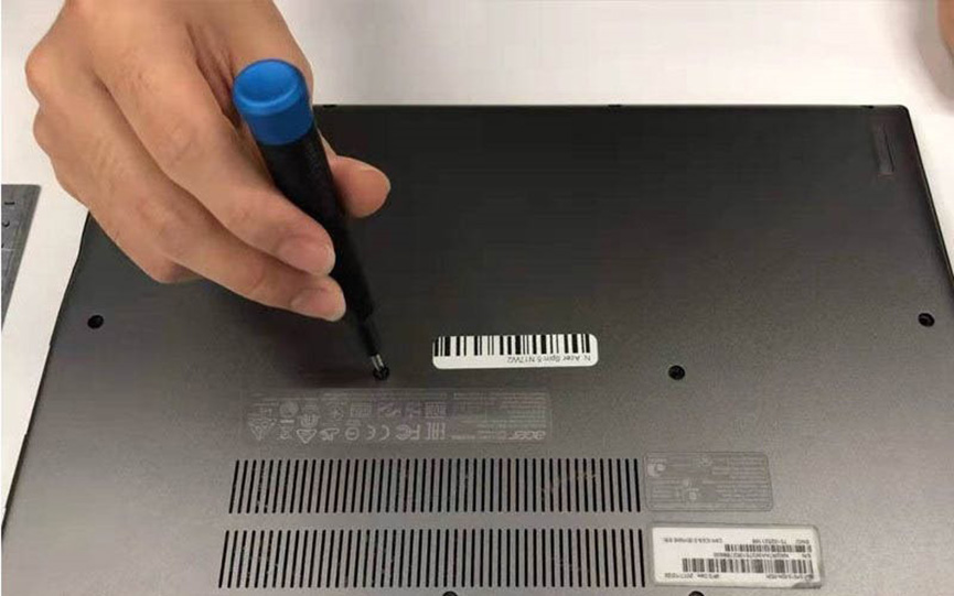 Có nên tự thay pin laptop Acer tại nhà?