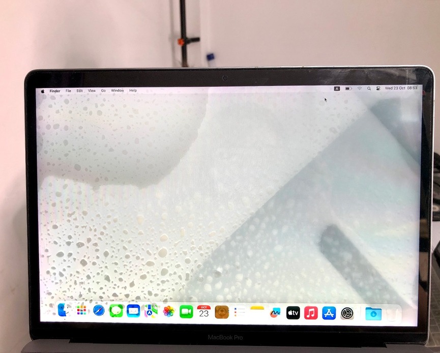 Nguyên nhân màn hình MacBook Air bị hư hỏng