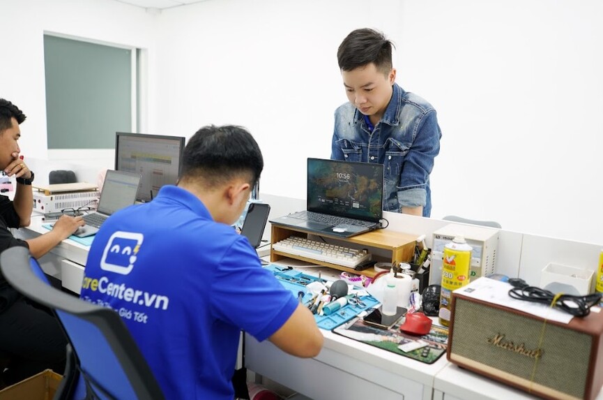 Quy trình thay màn hình laptop Dell tại Care Center