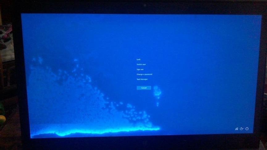 Nguyên nhân khiến màn hình Lenovo hỏng và cần thay mới