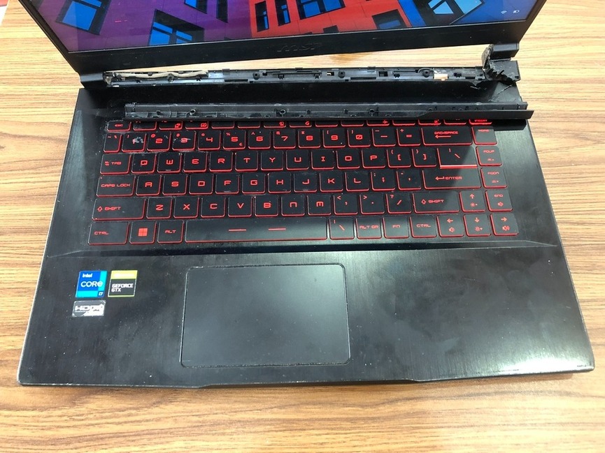 Dấu hiệu nhận biết bàn phím laptop MSI đã bị hỏng