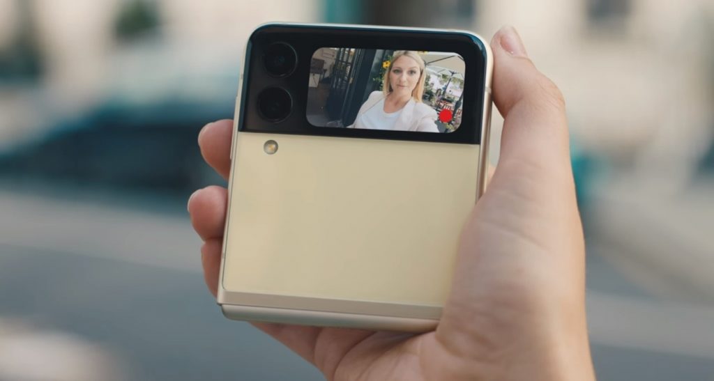 camera samsung z flip3 bị mờ