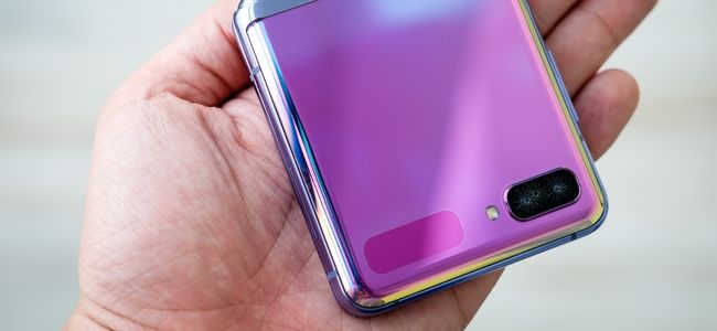 camera samsung z flip2 bị mờ