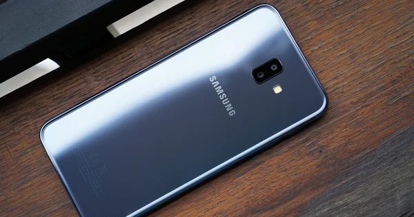 camera samsung j6 plus