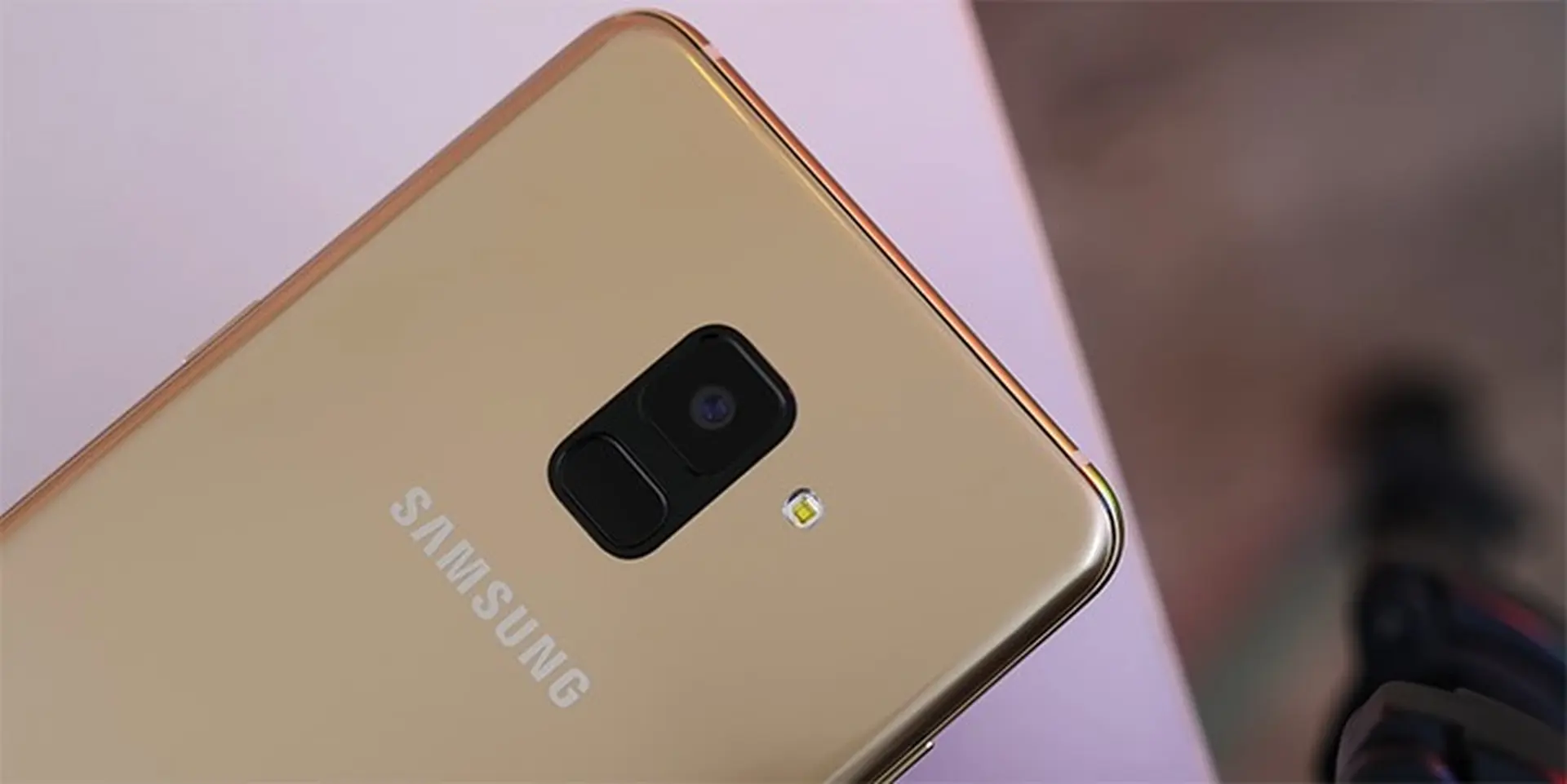 camera samsung a8 Plus