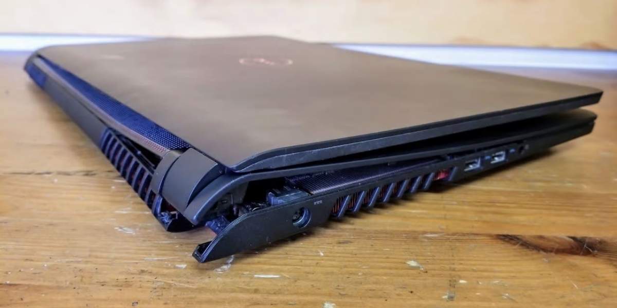 Laptop Dell bung bản lề